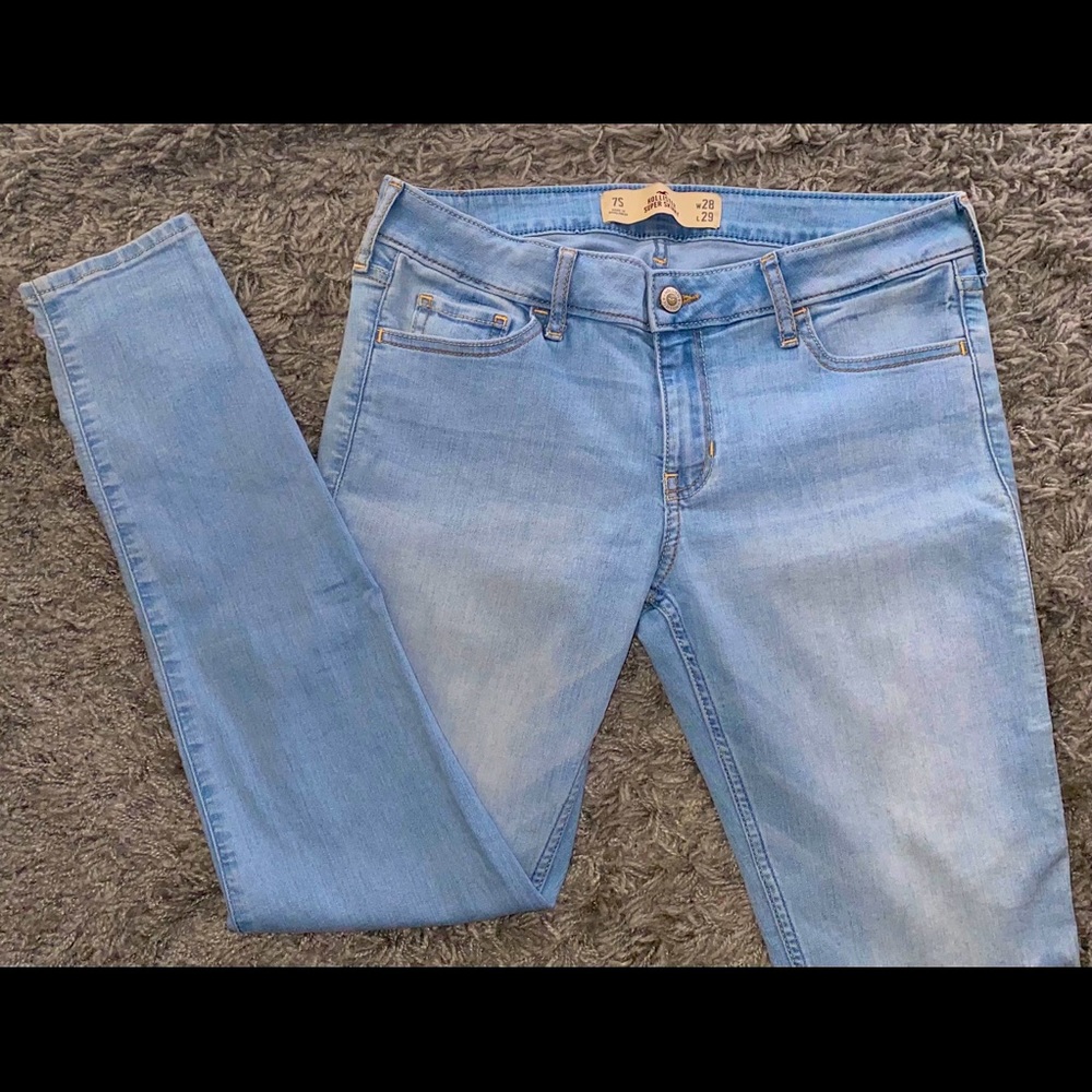 Hollister Super Skinny Jeans